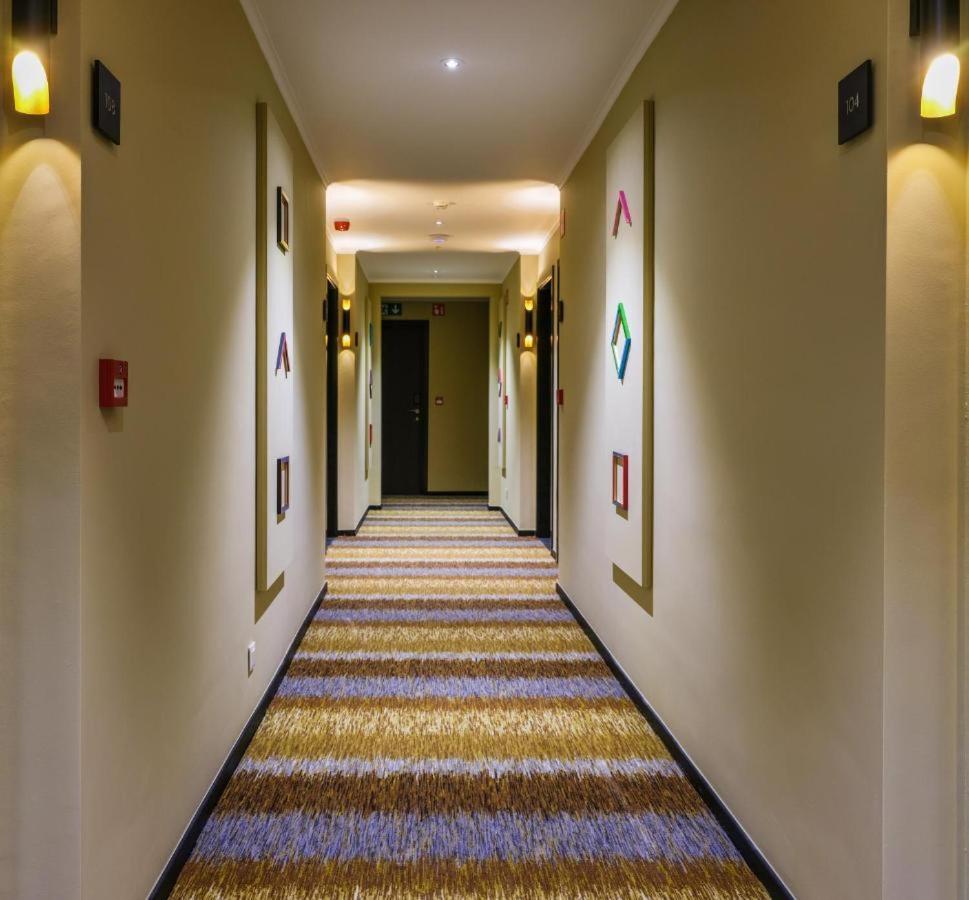 Hotel Jamingo Антверпен Экстерьер фото
